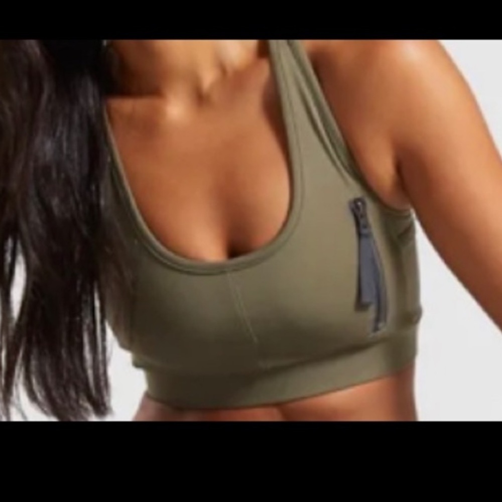 Gymshark Box utility Bralette Sz Small
